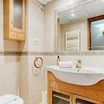 Bardot By Cardisuites Апартаменты